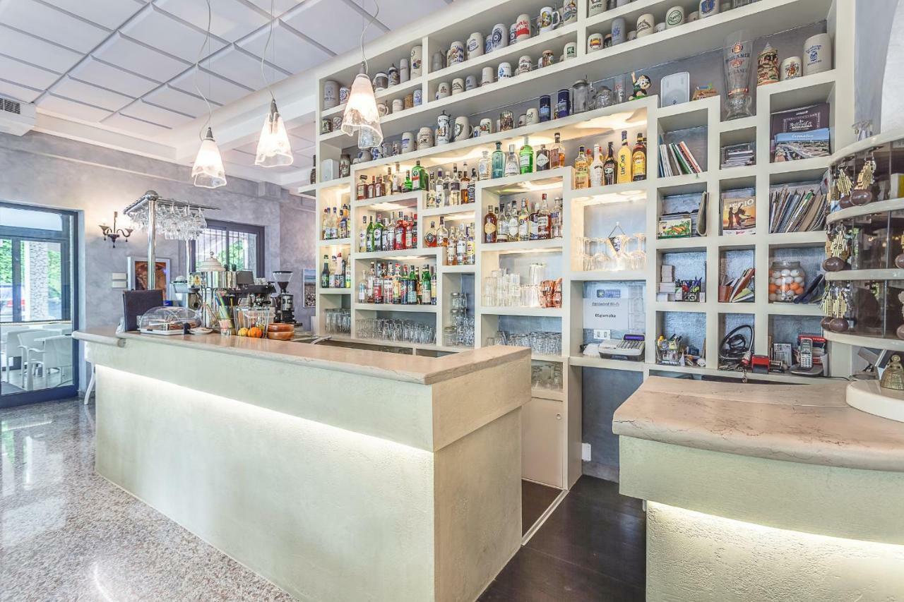 Hotel Giamaika تْشيزيناتيكو المظهر الخارجي الصورة